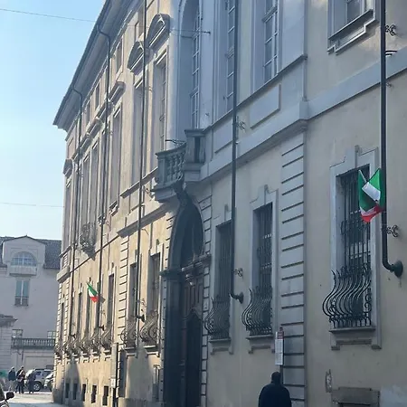 Bon Bon Apartment *